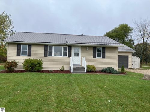 4471 N Mission Rd, Rosebush, MI, 48878-8720 | Card Image