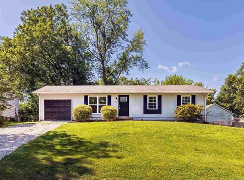 105 Carlisle Ct, Chandler, IN, 47610-9517 | Card Image