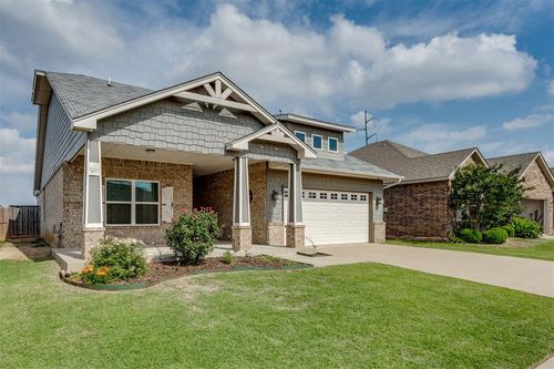 9204 Arman Dr, Yukon, OK, 73099-5267 | Card Image