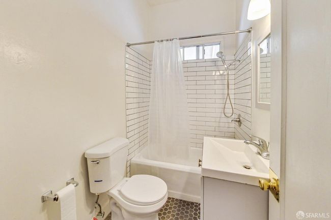 2815 - 2811 Telegraph Ave, Home with 6 bedrooms, 5 bathrooms and 4 parking in Berkeley CA | Image 34