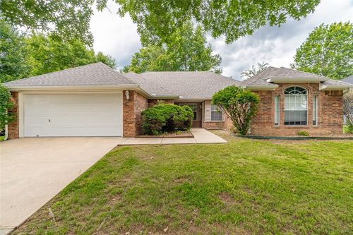 2811 Essex Pl, Springdale, AR, 72762-7208 | Card Image