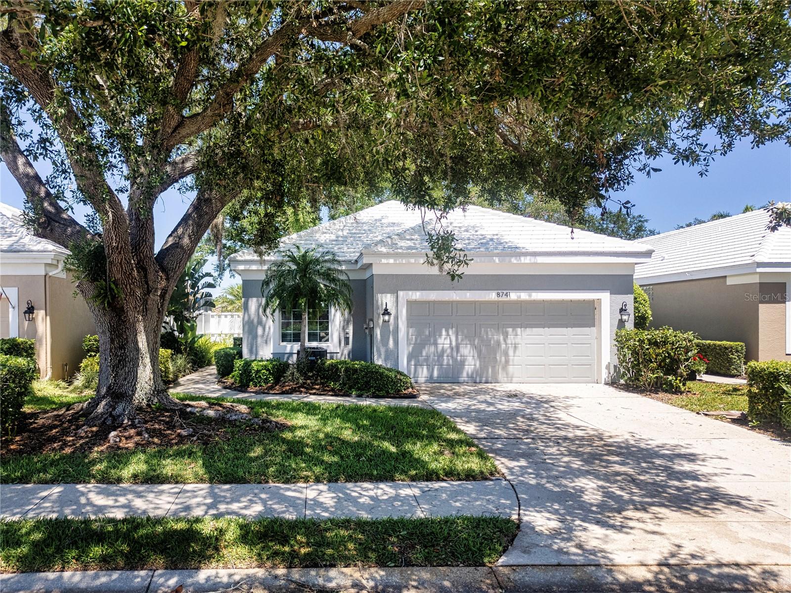 52nd Dr, Bradenton, FL 34211