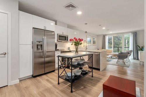 unit-207-68 Los Angeles St, Newton, MA, 02458-1168 | Card Image