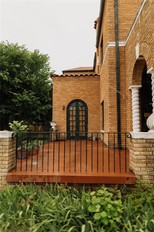 1224 W Minnesota Ave, Chickasha, OK, 73018-3147 | Card Image