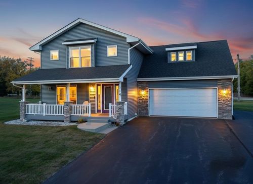 714 Greenlee Ct, WINNEBAGO, IL, 61088-8307 | Card Image