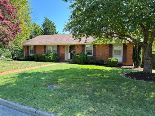 446 Howard Dr, Salem, VA, 24153-2165 | Card Image