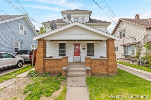 2029 Arnold Ave Sw, Wyoming, MI, 49509-1901 | Card Image