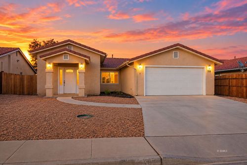 208 Barbara Ave, Ridgecrest, CA, 93555 | Card Image