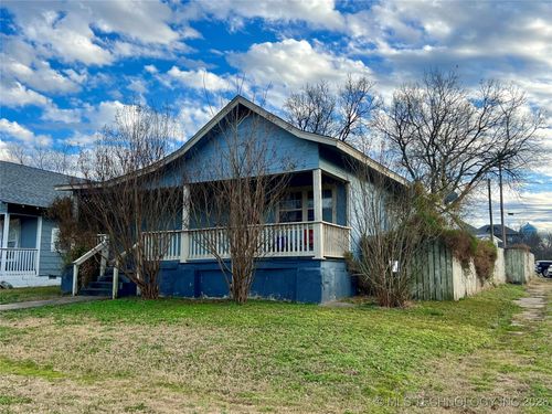 129 W 16th St, Ada, OK, 74820-7601 | Card Image