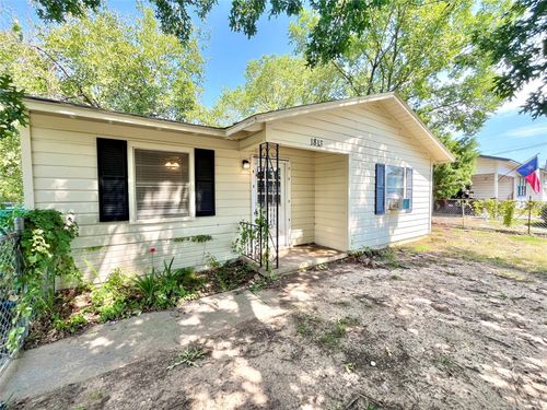 1813 Wayne St, Denton, TX, 76209-4636 | Card Image