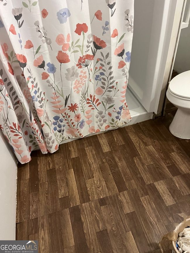 2214 Shell Rd, House other with 3 bedrooms, 2 bathrooms and 2 parking in Savannah GA | Image 6