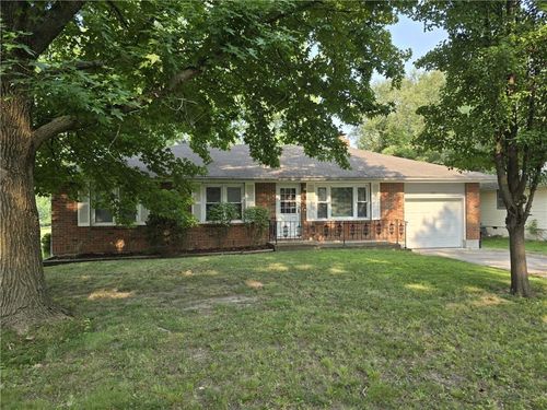 1103 S Water St, Clinton, MO, 64735-2749 | Card Image