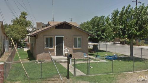 8712 Gail Marie Dr, Lamont, CA, 93241 | Card Image