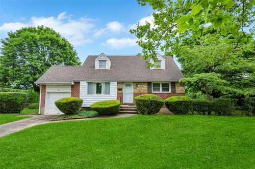 14 Byre Pl, Commack, NY, 11725-2602 | Card Image