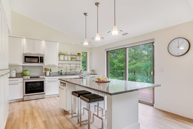 24 Hidden Pond Dr, House other with 3 bedrooms, 3 bathrooms and null parking in Amherst NH | Image 7