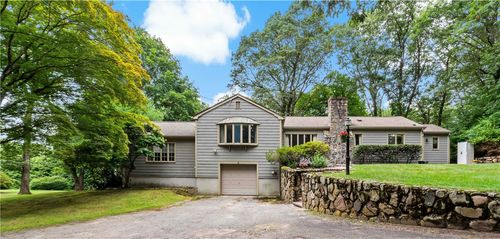 3 Paine Rd, Cumberland, RI, 02864-4212 | Card Image