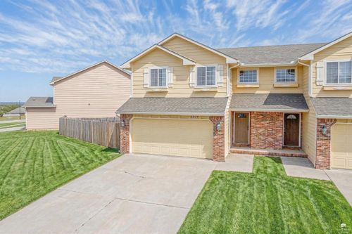 1814 Lydia Ln, Junction City, KS, 66441-2583 | Card Image