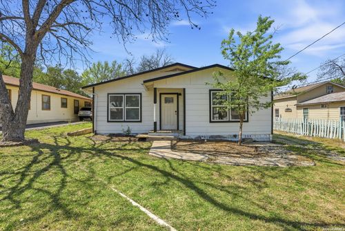 246 S West End, New Braunfels, TX, 78130 | Card Image