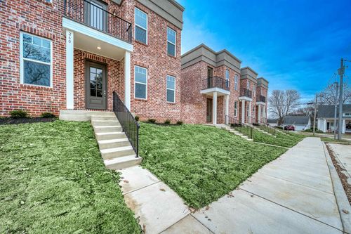 260 E Washington Ave, Covington, TN, 38019-2548 | Card Image