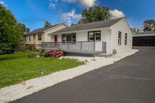 110 Hunters Path, Lake In The Hills, IL, 60156-1225 | Card Image