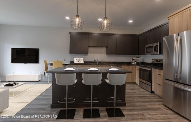 1625 Grinnell Way, Townhouse with 3 bedrooms, 3 bathrooms and null parking in Driggs ID | Image 4