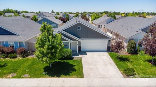 16899 N Cornwallis Way, Nampa, ID, 83687-8257 | Card Image