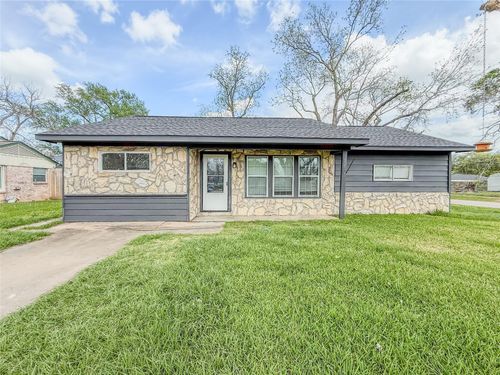 119 S Ringgold St, West Columbia, TX, 77486-3405 | Card Image