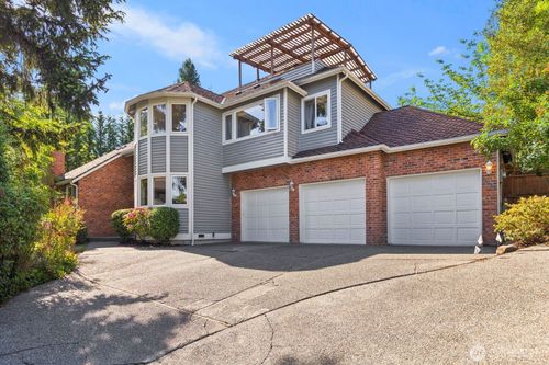 9925 Se 5th Street, Bellevue, WA, 98004 | Card Image