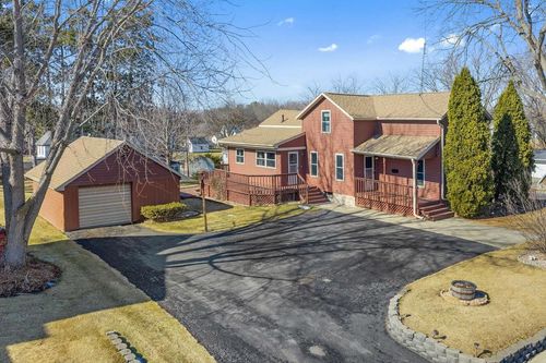 102 S Albert Ave, REEDSBURG, WI, 53959-1526 | Card Image