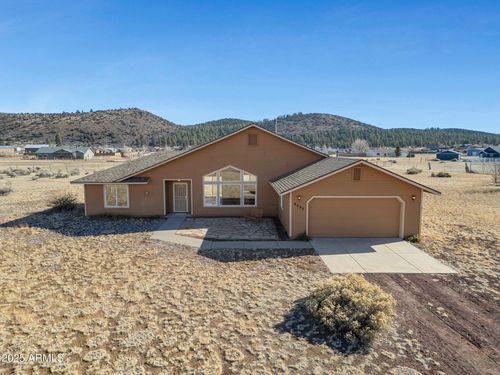 9285 N Bryant Rd, Flagstaff, AZ, 86004-1126 | Card Image