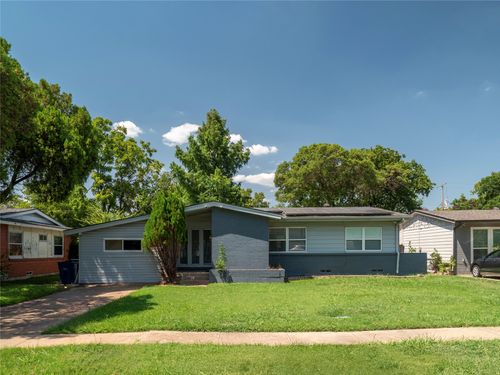 2319 Klondike Dr, Dallas, TX, 75228-4015 | Card Image