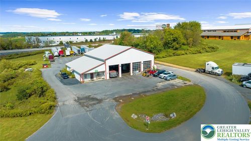9889 Old 22, Breinigsville, PA, 18031-2231 | Card Image
