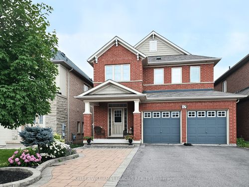 17 Mansard Dr, Richmond Hill, ON, L4E0L8 | Card Image