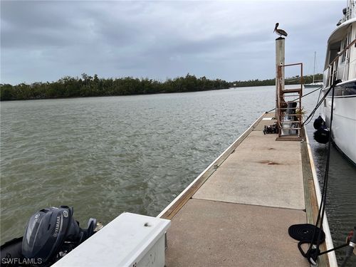 385 Angler Dr, GOODLAND, FL, 34140 | Card Image