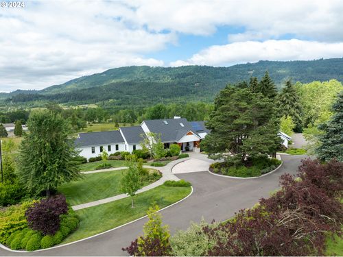 33723 Van Duyn Rd, Eugene, OR, 97408-9433 | Card Image