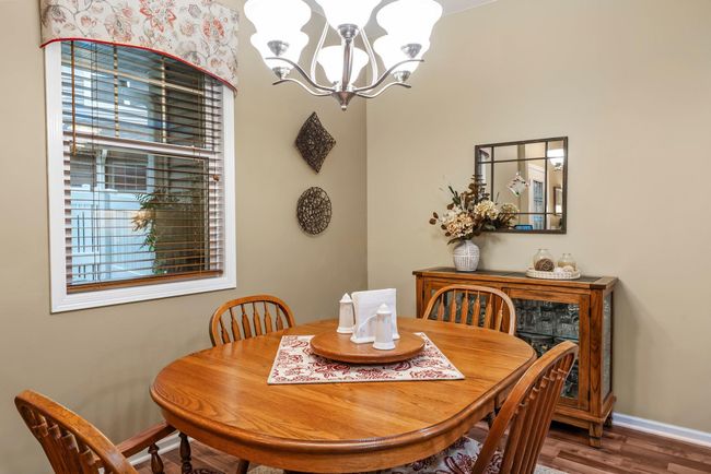 Dining Area | Image 18