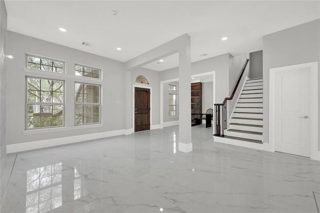 2 Story | Image 4