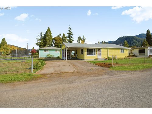 76395 River Rd, Oakridge, OR, 97463-9507 | Card Image