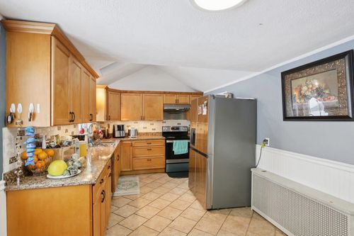 6 Forest Dr, Seabrook, NH, 03874-4021 | Card Image