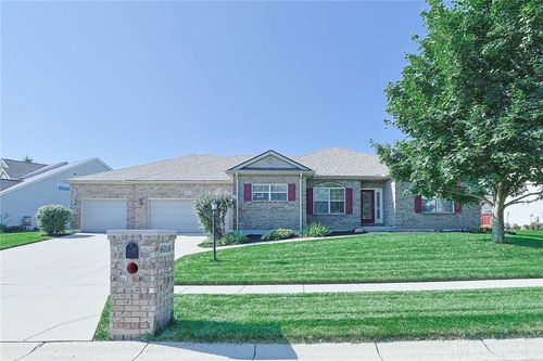 6016 Oak Ridge Dr, Huber Heights, OH, 45424-4047 | Card Image