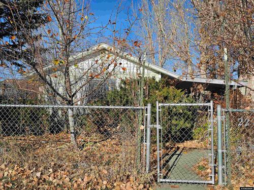 220 E Broadway St, Thermopolis, WY, 82443-2408 | Card Image