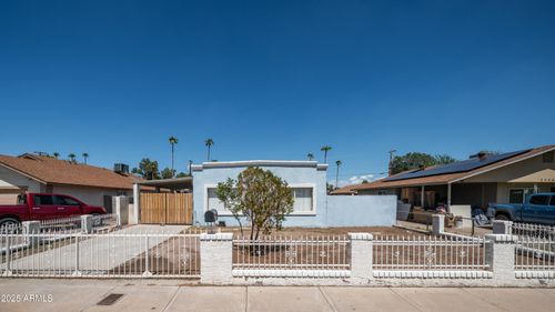 5550 W Gardenia Ave, Glendale, AZ, 85301-1951 | Card Image