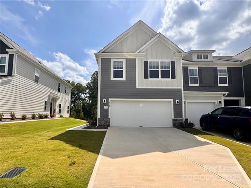 2743 Yeager Dr, Concord, NC, 28027-8996 | Card Image