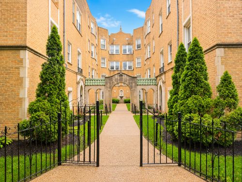 gdn-6420 N Newgard Avenue, Chicago, IL, 60626 | Card Image