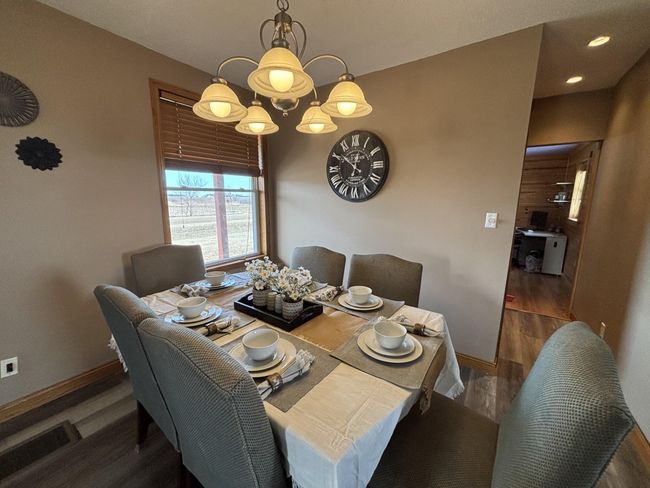 dining.jpg | Image 4