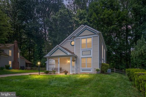 15091 Holleyside Dr, DUMFRIES, VA, 22025-3013 | Card Image