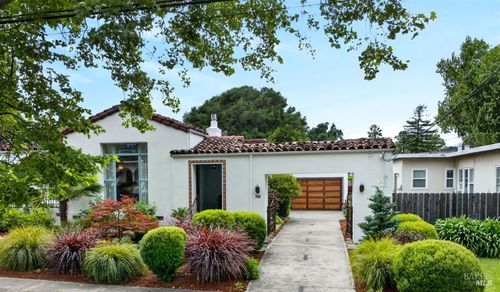 349 S Jefferson Street, Napa, CA, 94559 | Card Image