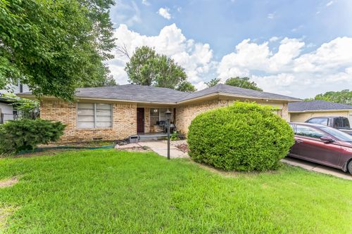 8922 Rockledge Dr, Dallas, TX, 75217-2212 | Card Image