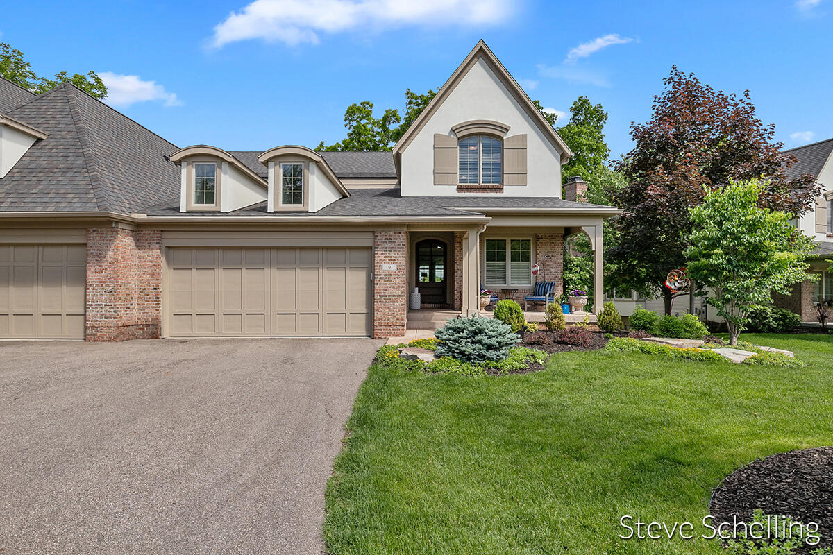 2 9 Peartree Lane Ne, For Sale in Grand Rapids Zoocasa