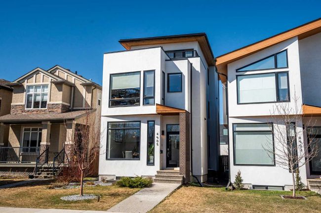 4905 21 Street Sw, Home with 4 bedrooms, 3 bathrooms and 2 parking in Calgary AB | Image 3